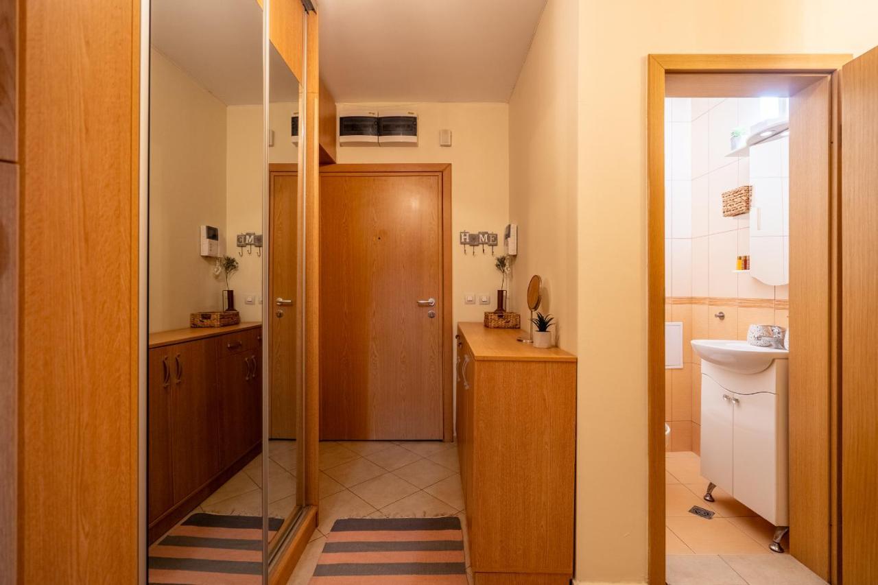 Premium Comfy 2Bdr Apt - Free Parking - Fast Wi-Fi Sofia Exterior foto