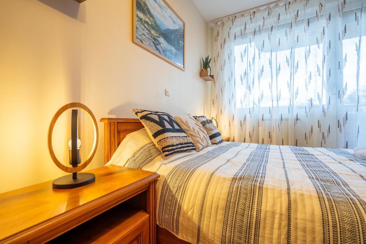 Premium Comfy 2Bdr Apt - Free Parking - Fast Wi-Fi Sofia Exterior foto